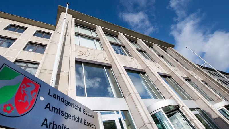 urn:newsml:dpa.com:20090101:251125-935-978714 urn:newsml:dpa.com:20090101:251125-935-978714