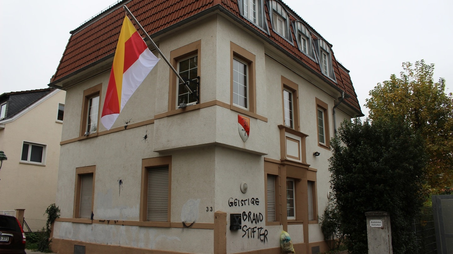 Mainzer Burschenschaft zieht gegen Verfassungschutz vor Gericht