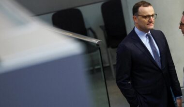 Wie das Rentenpaket Jens Spahn in die Zwickmühle bringt