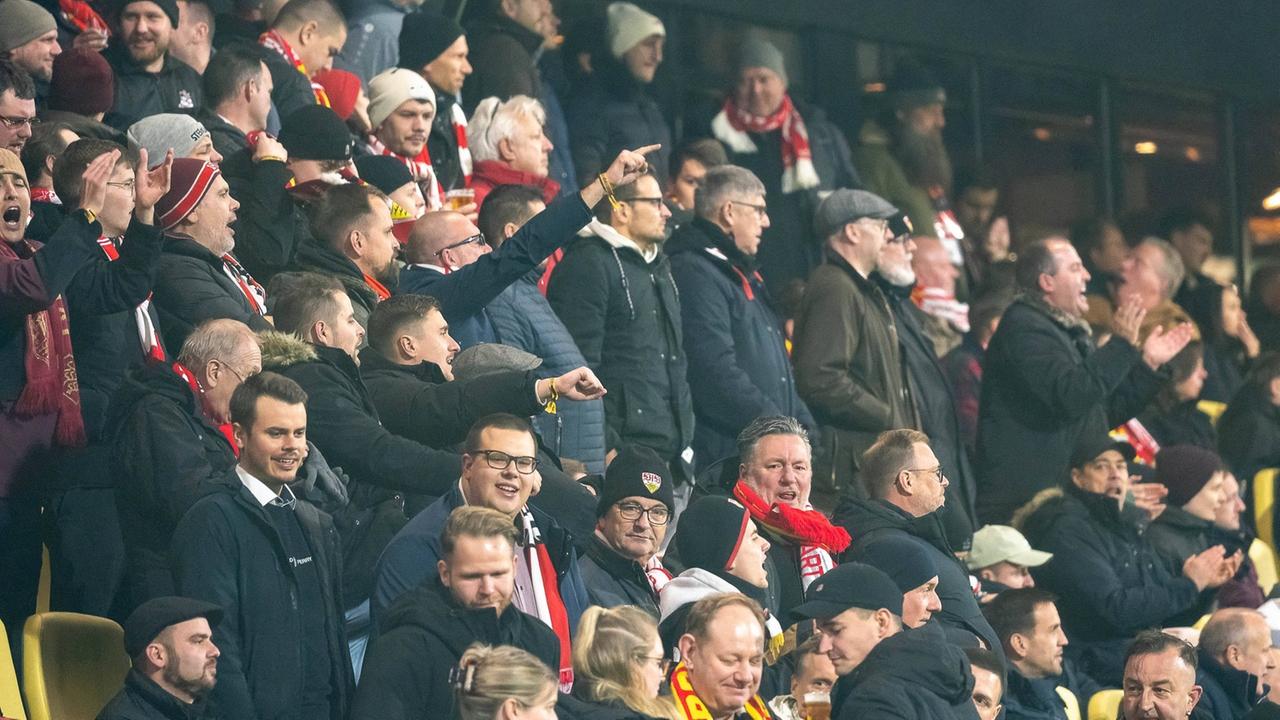 Stuttgart-Fans reisen aus Deventer ab: "Bin schockiert" - Wehrle fordert Aufarbeitung nach Auseinandersetzungen