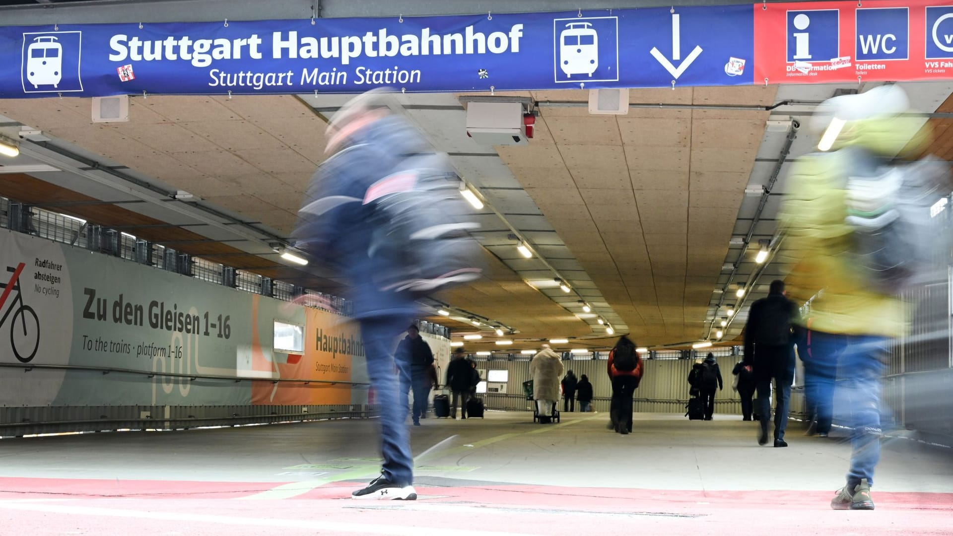 Stuttgarter Bahnhofs-Tunnel als Fernwanderweg in App