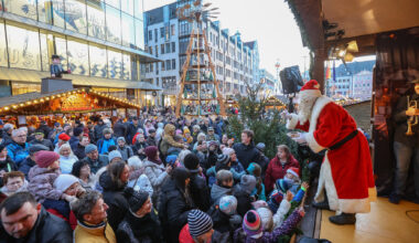 Glühwein doch nicht teurer? Was Essen und Trinken auf dem Weihnachtsmarkt Chemnitz kosten