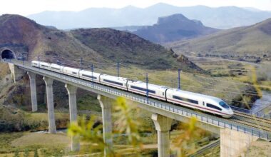 Bahnfahren: 350 km/h in Spanien