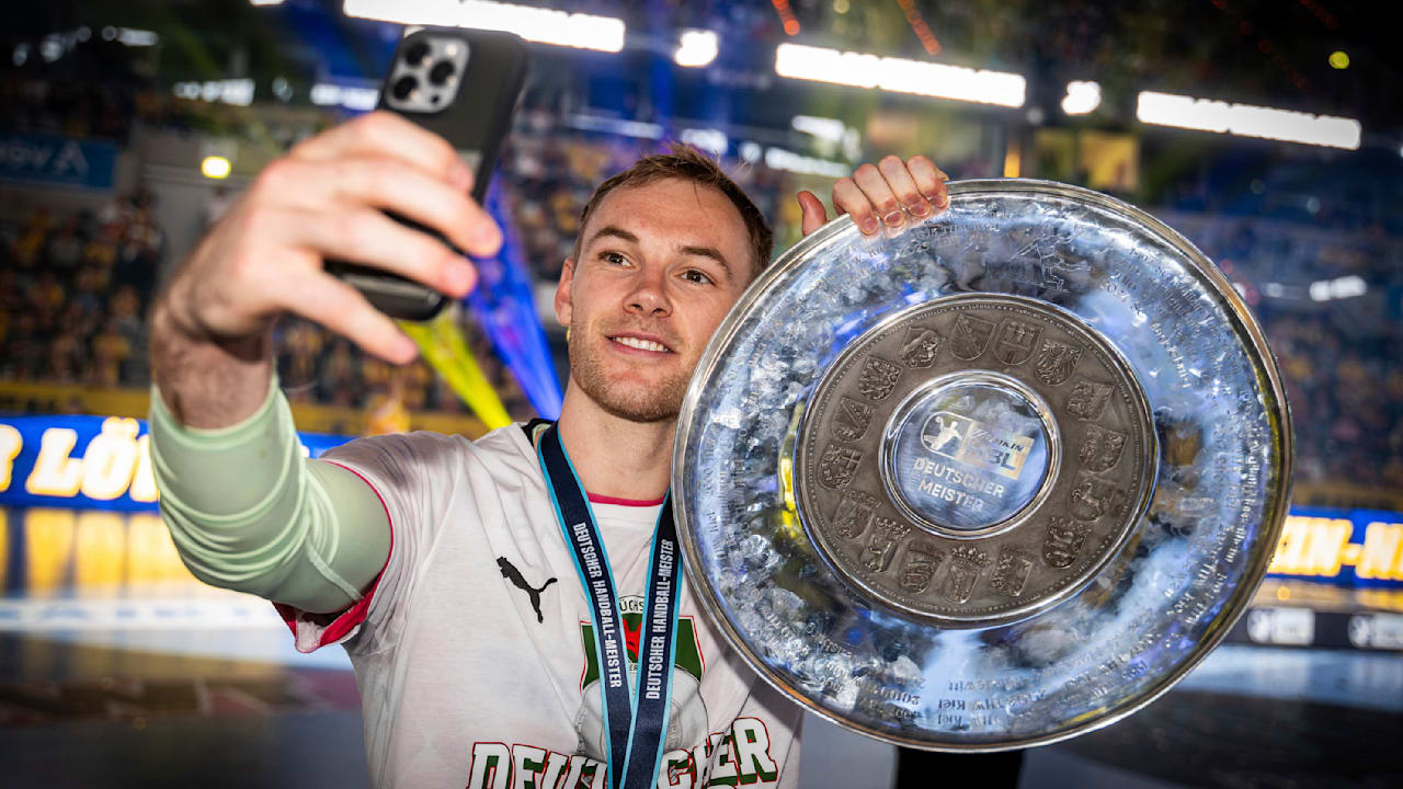 Meisterschale der Füchse Berlin geklaut! | Sport