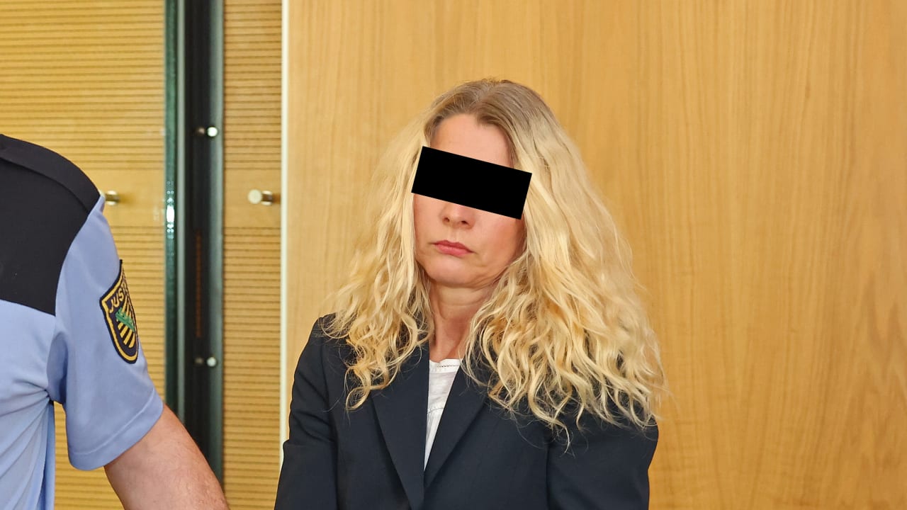 Mord an reichem Anwalt: Verteidiger hob 117.000 Euro von Witwen-Konto ab | Regional