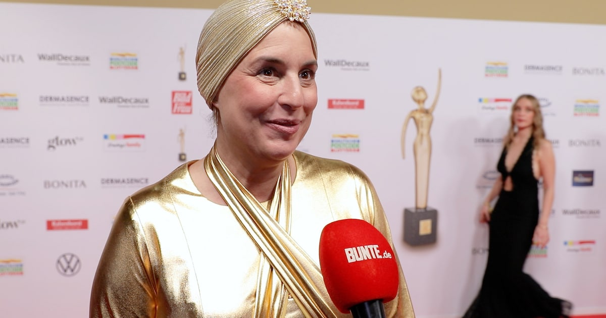 Elena Uhligs Tochter (7) will sich schminken – so reagiert sie