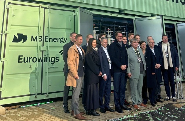 Licht + Luft = Kraftstoff: Neue Anlage für synthetisches Erdgas in Duisburg