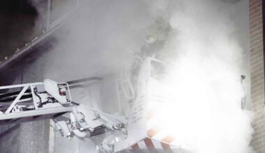 Feuerwehr Essen im Großeinsatz: Mehrfamilienhaus abgebrannt - 10 Personen gerettet!