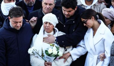 "Er war nur schuldig, mein Bruder zu sein." Foto: Clement Mahoudeau/AFP/dpa