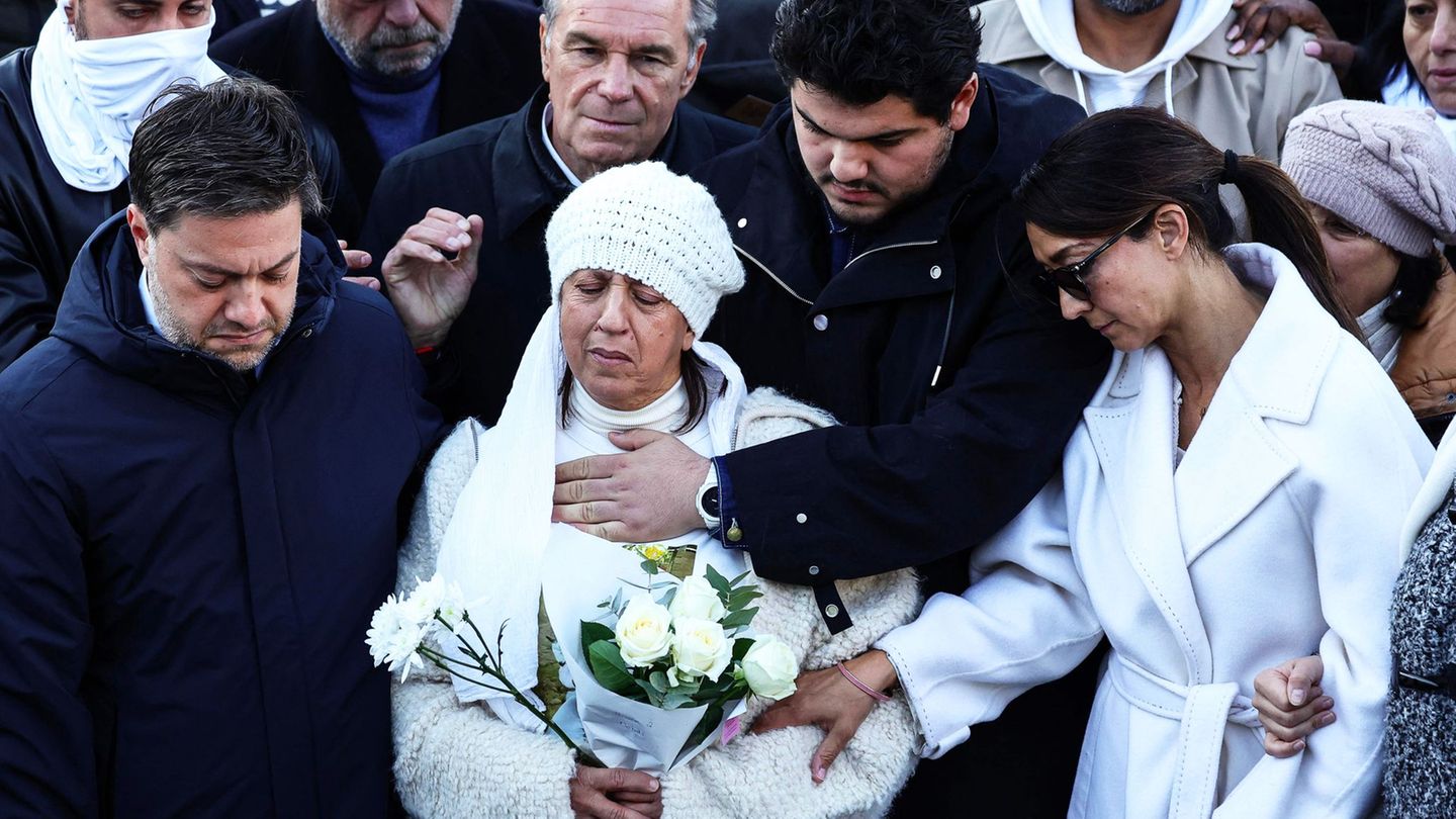 "Er war nur schuldig, mein Bruder zu sein." Foto: Clement Mahoudeau/AFP/dpa