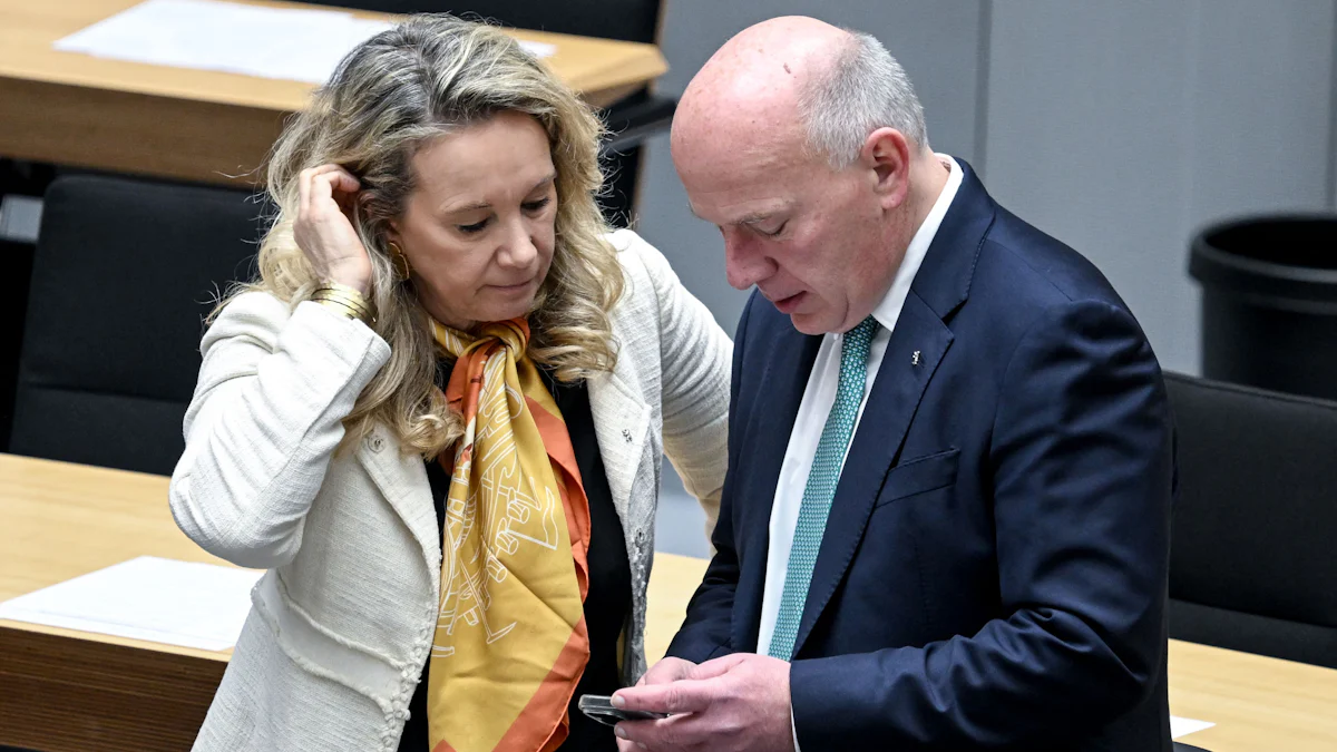 Berlin: Wurden Gelder aus dem Kulturetat an CDU-Parteifreunde verteilt? - Kultur