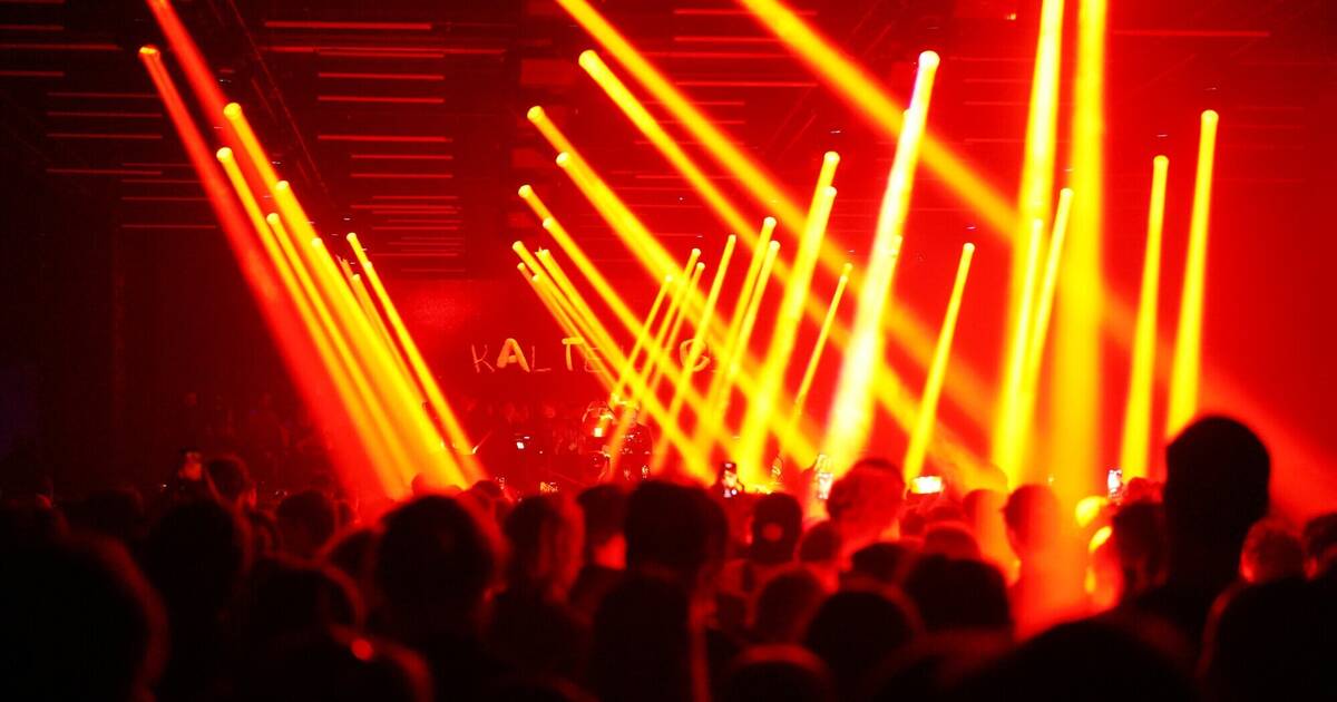 Mannheim: So läuft die Time Warp 2025 - das Publikum scheint jünger und frischer (plus Fotogalerie) - Mannheim und Metropolregion Rhein-Neckar - Nachrichten und Aktuelles