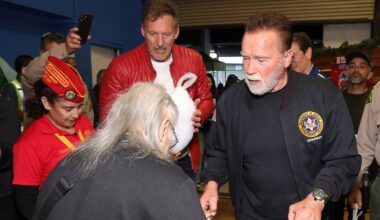 Arnie will etwas zurückgeben: Schwarzenegger und Moeller verteilen Truthähne