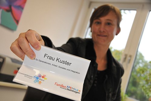Nadine Kuster leitet seit Anfang 2023 das Generationenbüro im Steinhagener Rathaus. - © Frank Jasper