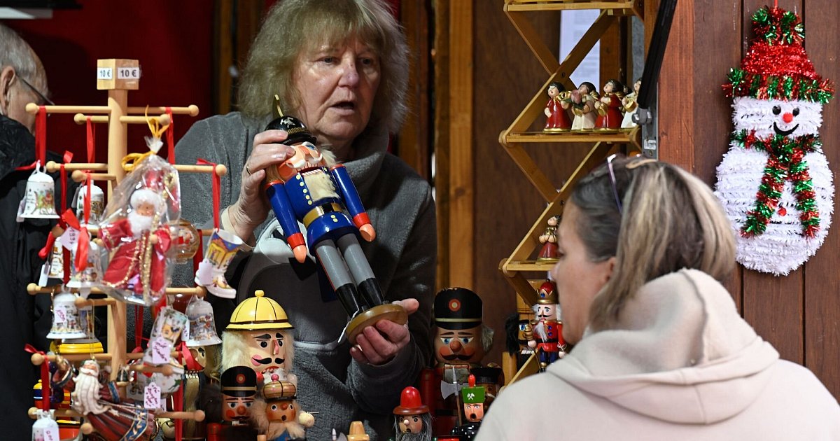 Frühstarter-Weihnachtsmarkt in Essen: Glühwein im November | NRW