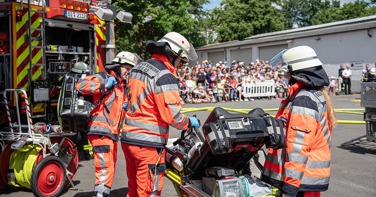 Viel Blaulicht in Bielefeld am Samstag: Feuerwehr-Großübung mit 250 Einsatzkräften