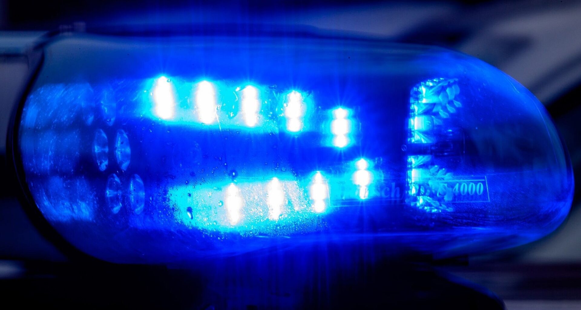 Verfolgungsfahrt in Düsseldorf endet an Hauswand | Haller Kreisblatt