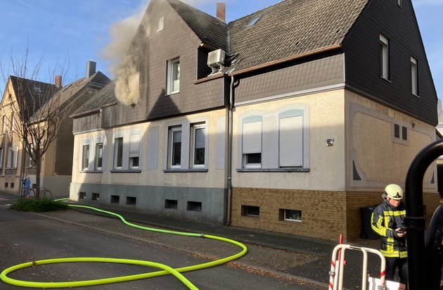 FW-BO: Küchenbrand mit massiver Rauchentwicklung in Bochum Werne