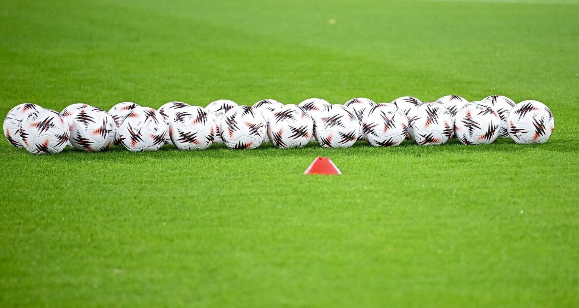 Stadt überträgt Fortuna Düsseldorf Flächen für Fußballplätze | Haller Kreisblatt