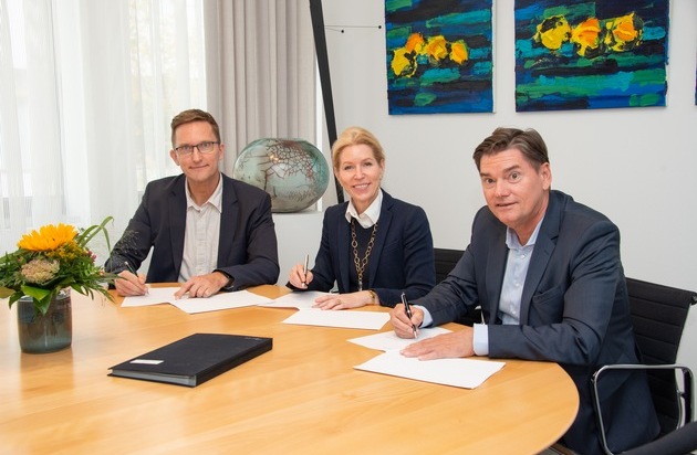 Neues Lungenkrebszentrum OWL: Kliniken schließen wegweisende Kooperation