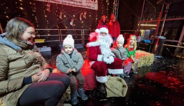 Lichterglanz kämpft beim Weihnachtsmarkt in Halle gegen Nebelschwaden | Haller Kreisblatt