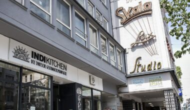 Ungewöhnliche Raub-Masche in Bielefeld: Täterin fingiert Unfall