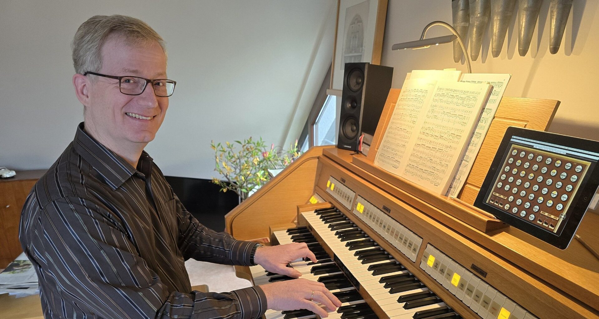 Geschäftsidee aus Werther: Notfallorganist rettet Weihnachtsgottesdienste | Haller Kreisblatt