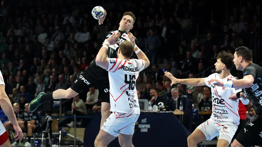 27-11-2025-Max-Schmeling-Halle-Berlin-DEU-Machineseeker-EHF-Champions-League-Fuechse-Berlin-vs