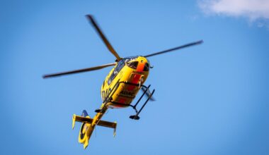 19-jährige Radfahrerin in Berlin-Schöneberg lebensbedrohlich verletzt