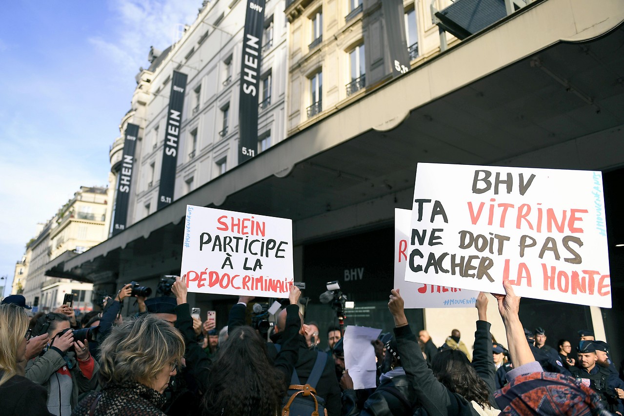 Protest gegen die Eröffnung von Shein-Shop in Paris