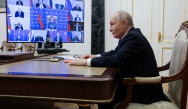 Ukraine News: Putin äußert sich zu US-Friedensplan – „Guardian“ mit brisanter These - Politik