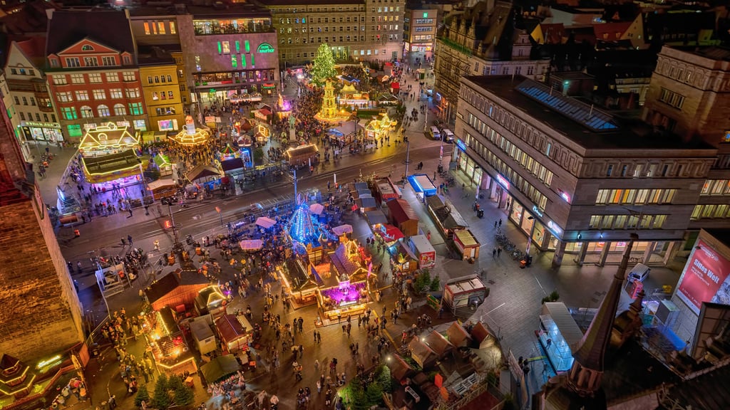 Weihnachtsmarkt und Wintermarkt in Halle 2025: Programm, Öffnungszeiten, Parken