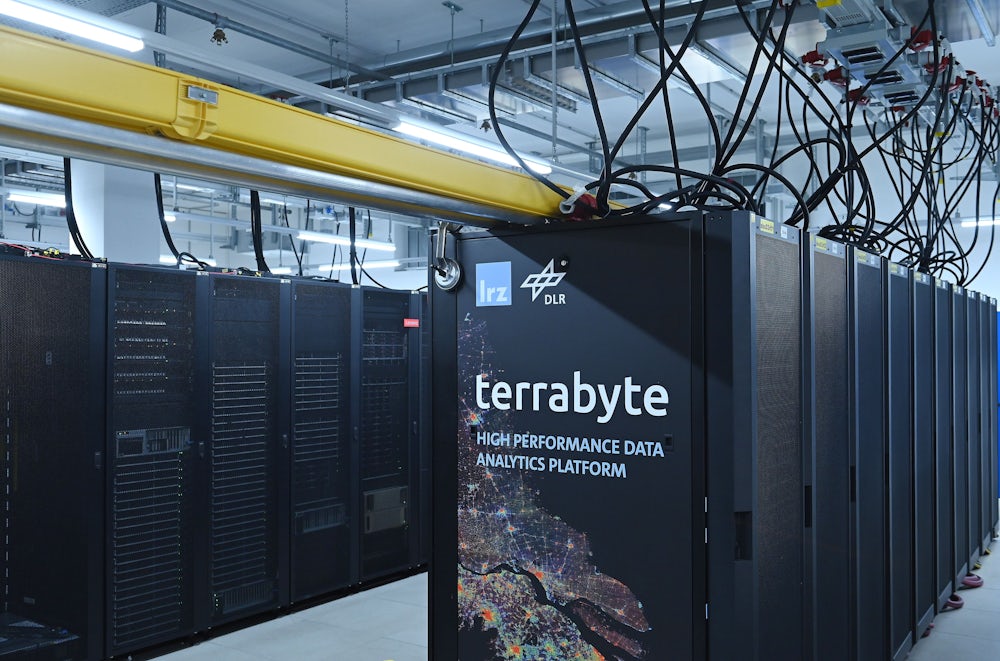 Die Server produzieren Wärme und müssen ständig mit Wasser oder Luft gekühlt werden.