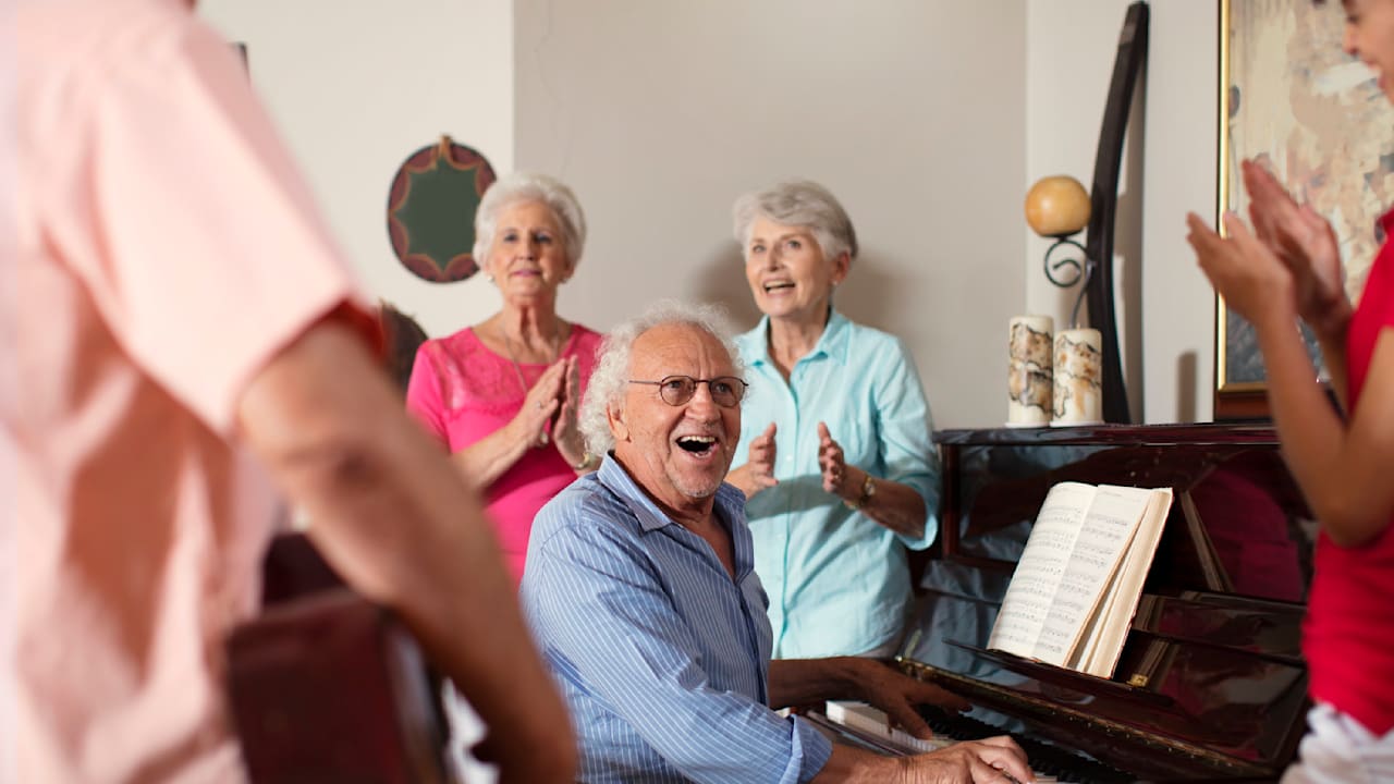 Neue Studie: Musikhören senkt Demenzrisiko um ein Drittel | Leben & Wissen