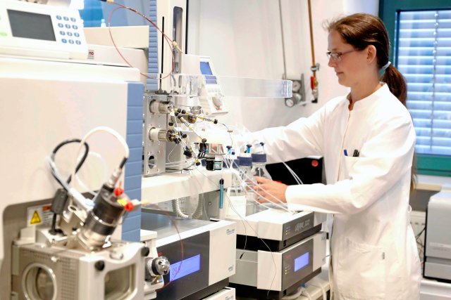 Die Berliner Wasserbetriebe untersuchen das Trinkwasser regelmäßig, um die Einhaltung aller Grenzwerte zu gewährleisten.