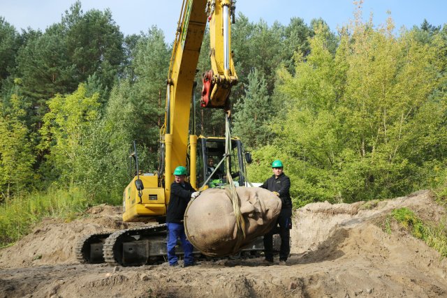 Hurra, der Lenin-Kopf ist wieder da!
