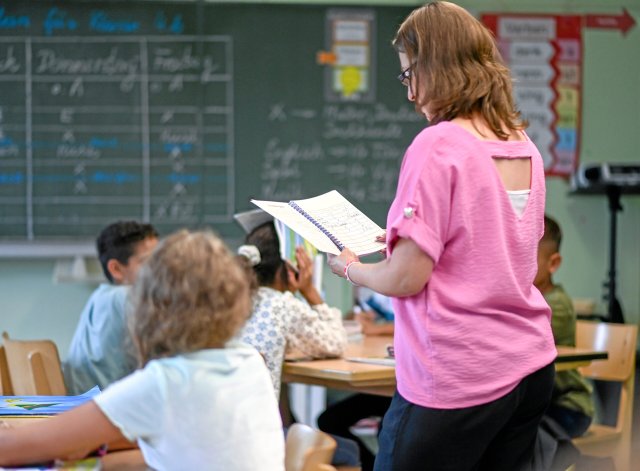 Um Lehrer zu werden, nehmen Studierende einige Strapazen auf sich. Kürzungen des Senats könnten die Situation verschlechtern.