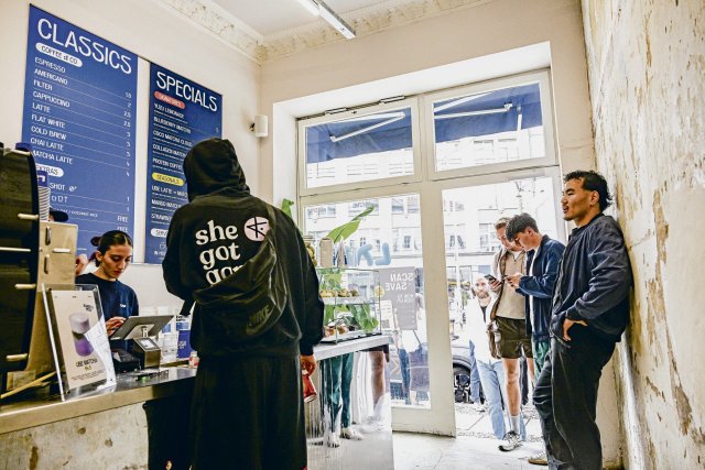 Bares ist nix Wahres: Wer bei LAP Kaffee kaufen will, muss mit Karte oder per App zahlen.