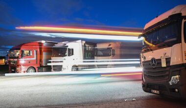 Unfallrisiko Lkw? ADAC warnt vor zu wenig Stellplätzen - Baden-Württemberg