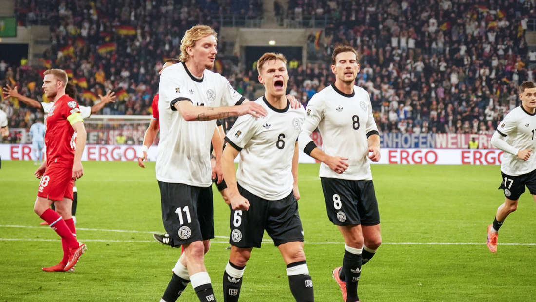 
Die Erleichterung über den Spielstand ist dem deutschen Team anzumerken.
