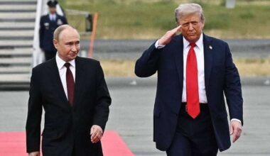 Trump mit Friedensplan „sehr zufrieden“ – Putin-Verhandler wettert gegen „Kriegstreiber“
