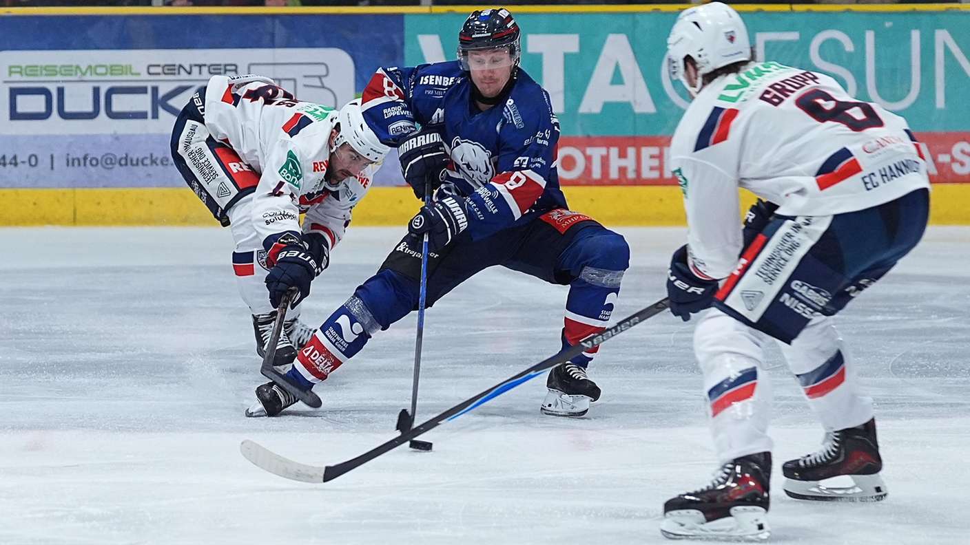 [Foto: Robert Szkudlarek]  Hamm Eishockey, Hammer Eisbären - Hannover Indians 8 Pontus Wernerson Libäck