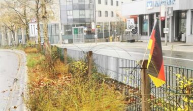 Deutschland-Flaggen in Lüdenscheid sorgen für Unruhe – „Hatten keinerlei Kenntnis“