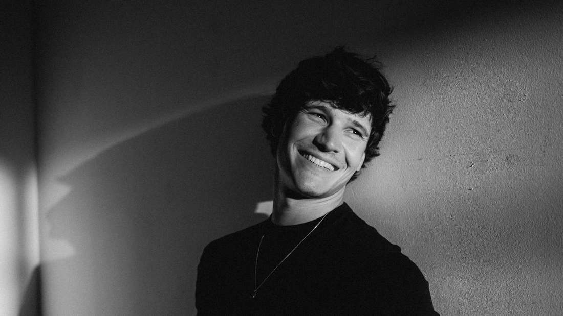 Kommt nach Willingen: Wincent Weiss gibt 2026 ein Open-Air-Konzert am Ettelsberg. Foto: Sebastian Balz