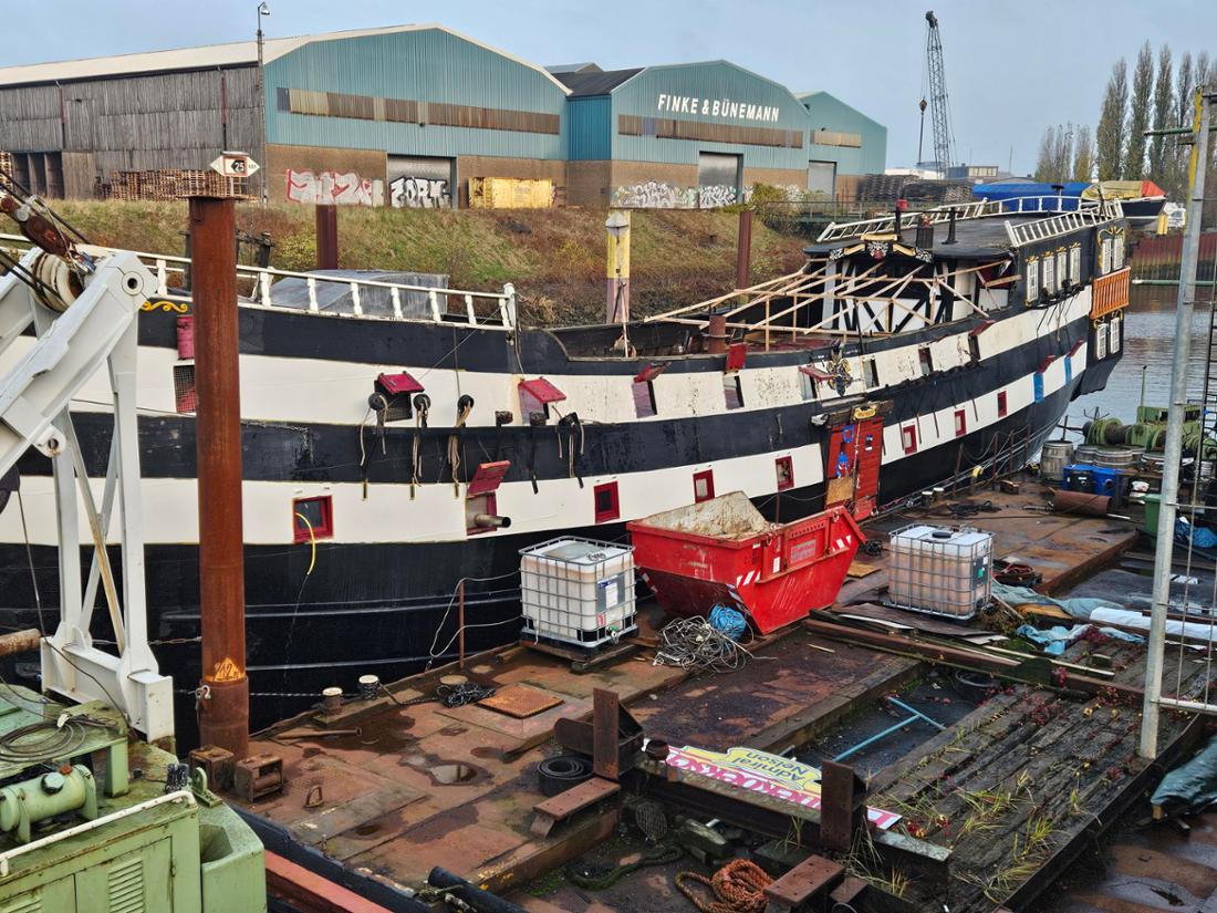 An Deck der „Admiral Nelson“ gibt es noch einiges zu tun.