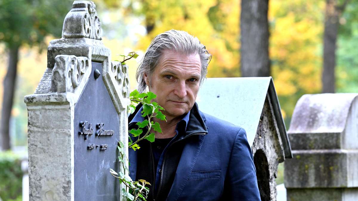 TV-Star Stefan Jürgens bringt Dracula in München auf die Bühne