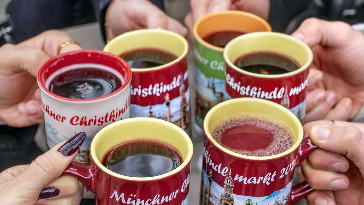 Glühweinpreise in Deutschland ziehen an – Stadt aus Bayern hat mit den günstigsten