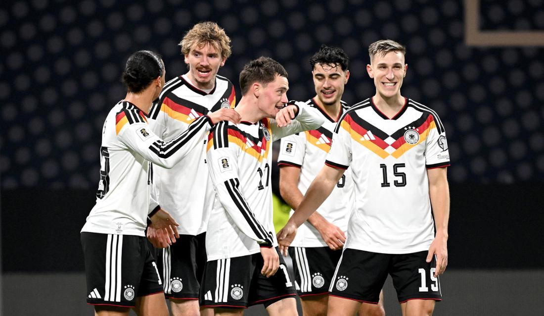 Kollektive Freude im DFB-Team. 