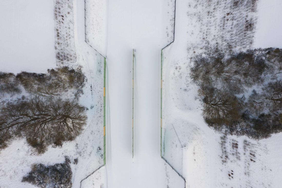 Bauernregel Archivfoto Bischhausen A44 zugeschneit 2021 die zugeschneite Autobahn A44 zwischen Kassel und Eschwege,