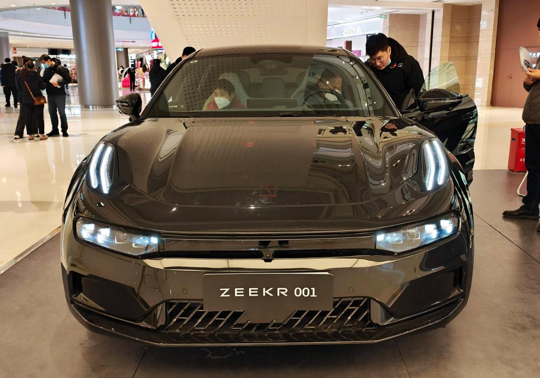 Der Shooting Brake Zeekr 001 kommt auch nach Europa. In China lädt das Elektroauto-Facelift in gerade mal sieben Minuten von 10 auf 80 Prozent